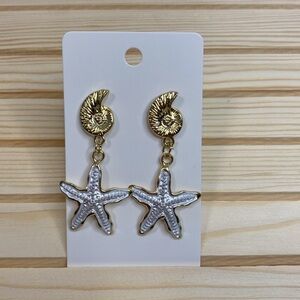 NEW Gold tone Shell stud earrings with starfish drop
